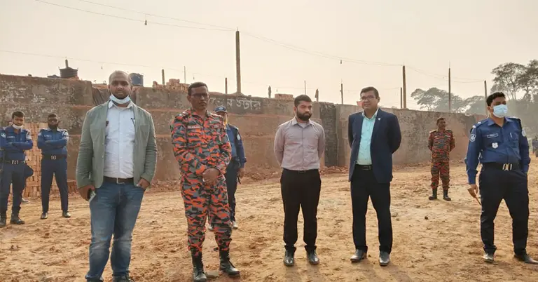 ইটভাটায় ভ্রাম্যমান আদালতের অভিযান